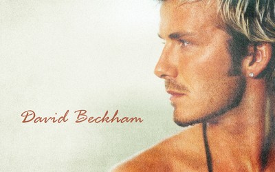 海德电竞动态-临时停车场爆满