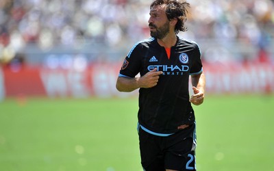 海德电竞动态-罗梅罗防守时毫不留情