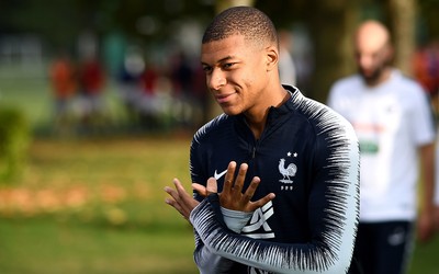 海德电竞评论-达芙妮说瓜迪奥拉也在不断学习